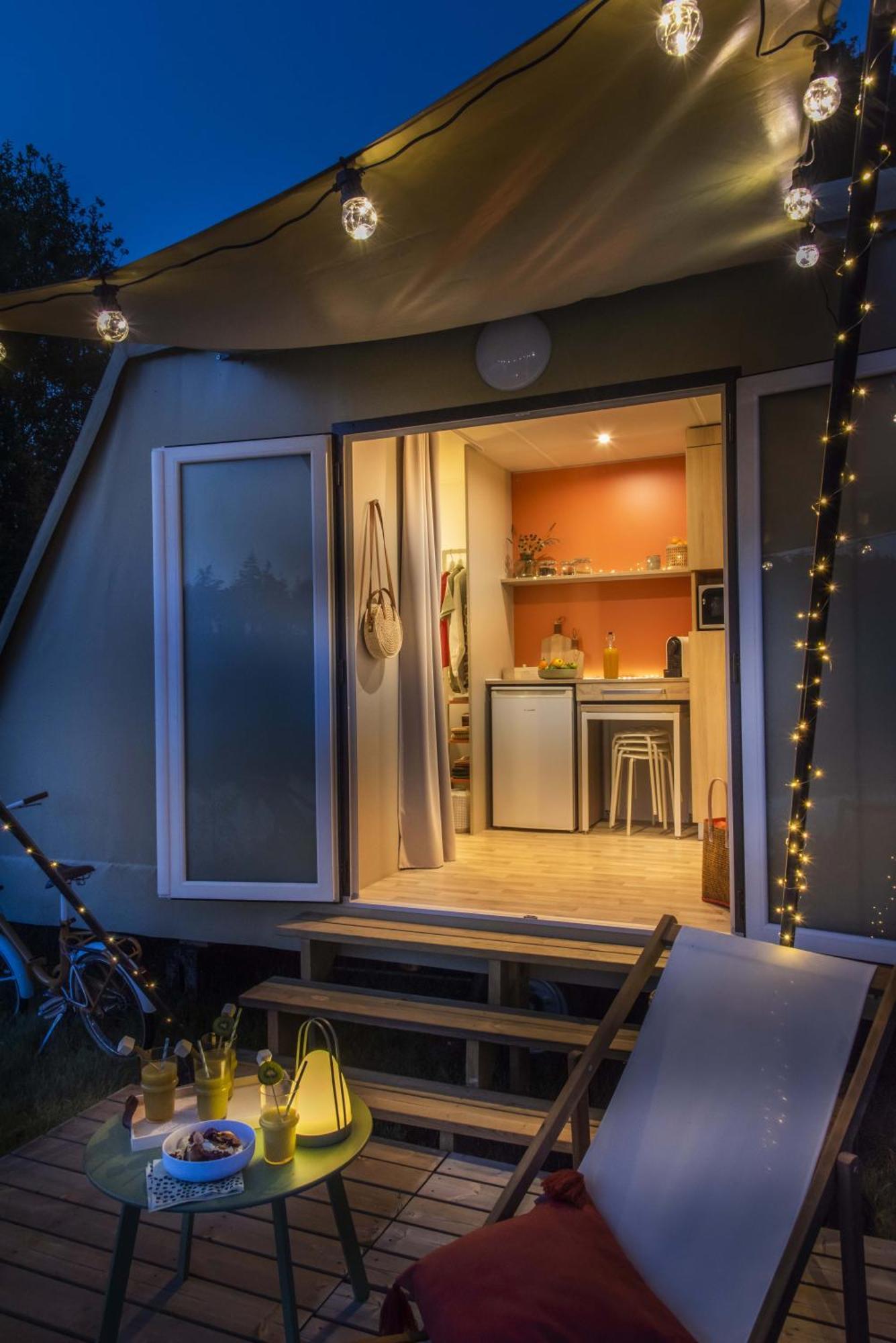 International Glamping Lago Di Bracciano เตรวินญาโน โรมาโน ภายนอก รูปภาพ